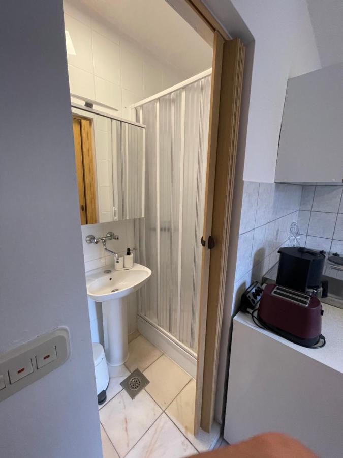 Enna Apartment 3 Perfect Location 메덜린 외부 사진
